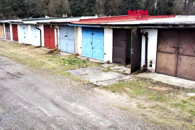 Pronájem garáže, 18 m², Kolín, ul. Zličská, okres Kolín