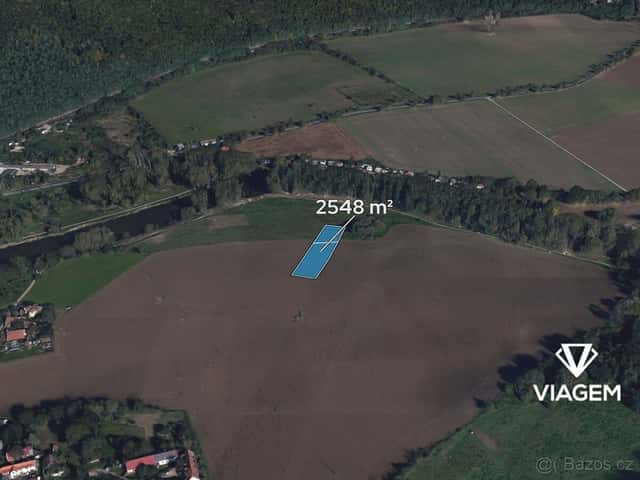 Pole 2 548 m², okres Praha-západ