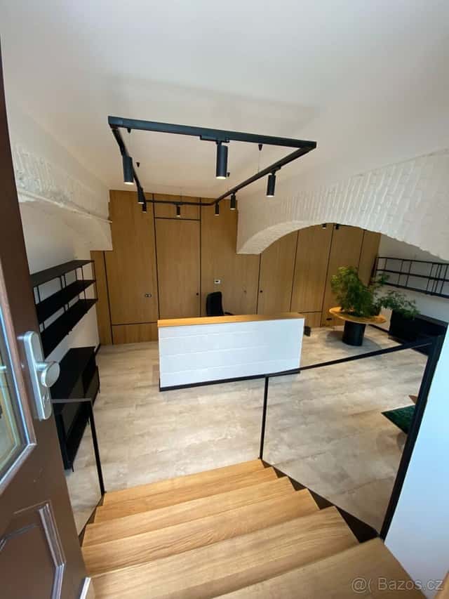 Pronájem obchodního prostoru 80 m2, Rašínovo nábřeží, Praha, Praha 2