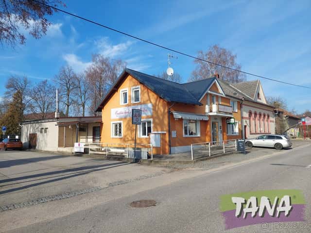 Prodej zavedené restaurace Na Veselce, s prostorným sálem a, okres Mladá Boleslav
