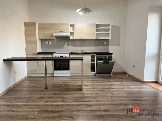 Pronájem, byty/2+kk, 61 m2, Mírové náměstí 215, 79312 Horní, okres Bruntál