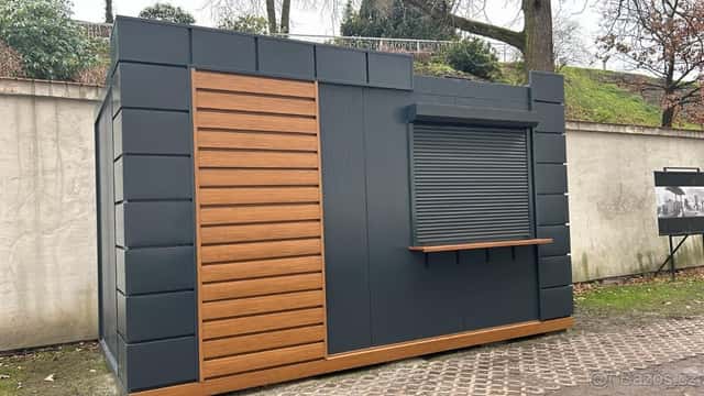 Zateplený prodejní kontejner 5 × 2,5 m – pouze 90 000 Kč, okres Pardubice