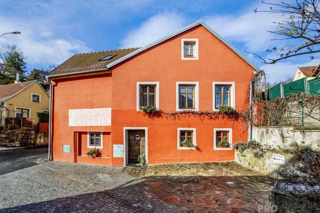 Zavedený apartmánový dům se 4 byty a stálou klientelou v kli, okres Český Krumlov