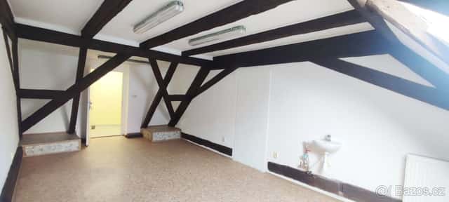 Pronájem prostoru pro kancelář nebo služby ve Znojmě, okres Znojmo
