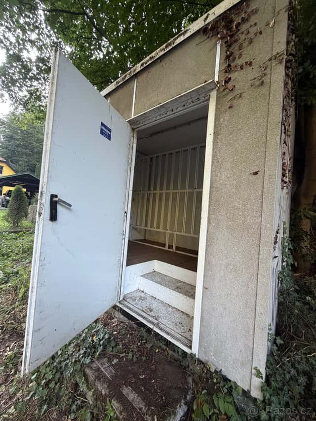 Kabelový domek u Sázavy, okres Praha-západ