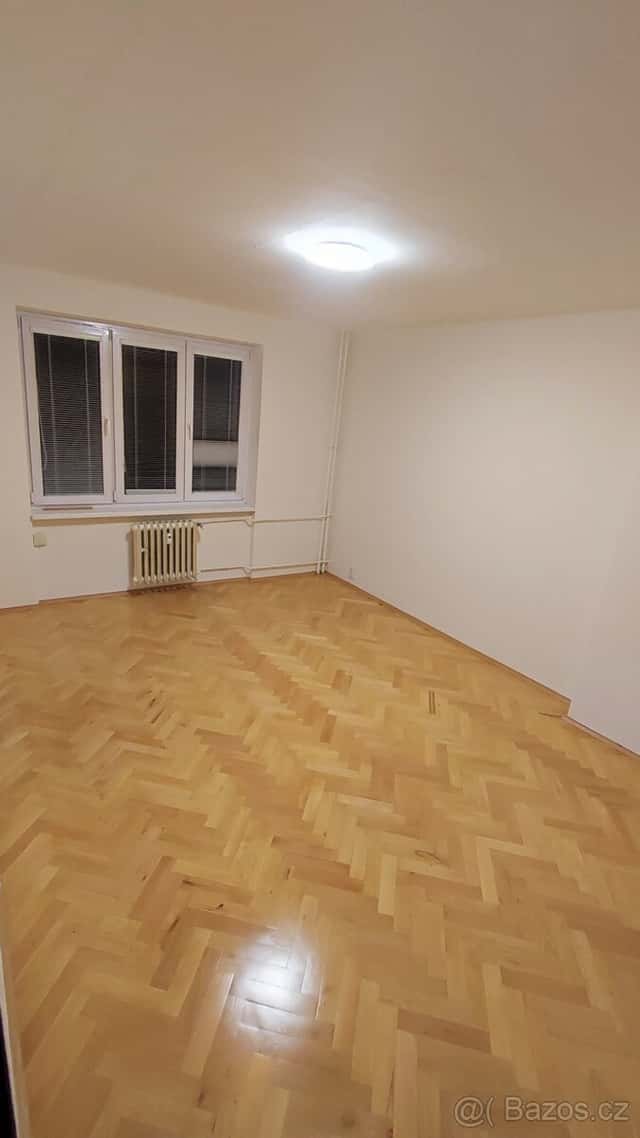 Pronajem 2+1 OV 50m2 Praha Letňany Šumperska, Praha 9
