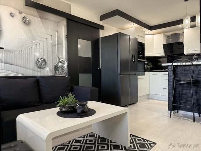 Prodej 2+1 s prostornou lodžií a s vybavení OV-Poruba, okres Ostrava-město