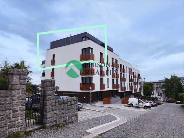 Pronájem mezonetového bytu 5+kk 153 m², 2x terasa, 2x parkov, okres Liberec