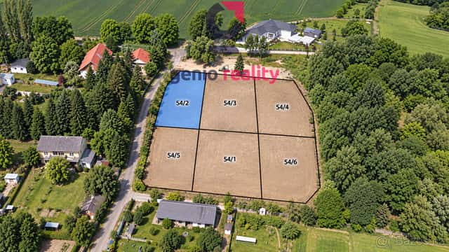 Zasíťovaný krásný pozemek se stavebním povolením a projektem, okres Louny