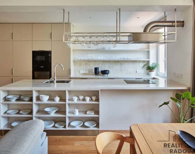Pronájem bytu 3+kk (113 m2), ul. Pod Strašnickou Vinicí, Pra, Praha 10