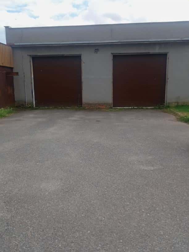 Kryté parkovací stání - auto,karavan,tahač,loď ,apod, okres Strakonice