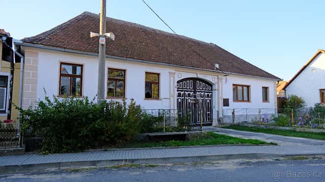 Na prodej RD 2 x 3+1(140 m2)s poz.2540 m2,Dešov okr.Třebíč, okres Třebíč