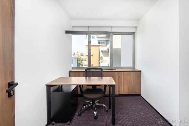 Pronájem kanceláře, 50 m² - Praha - Karlín, ev.č. CZ1ws5229, Praha 8