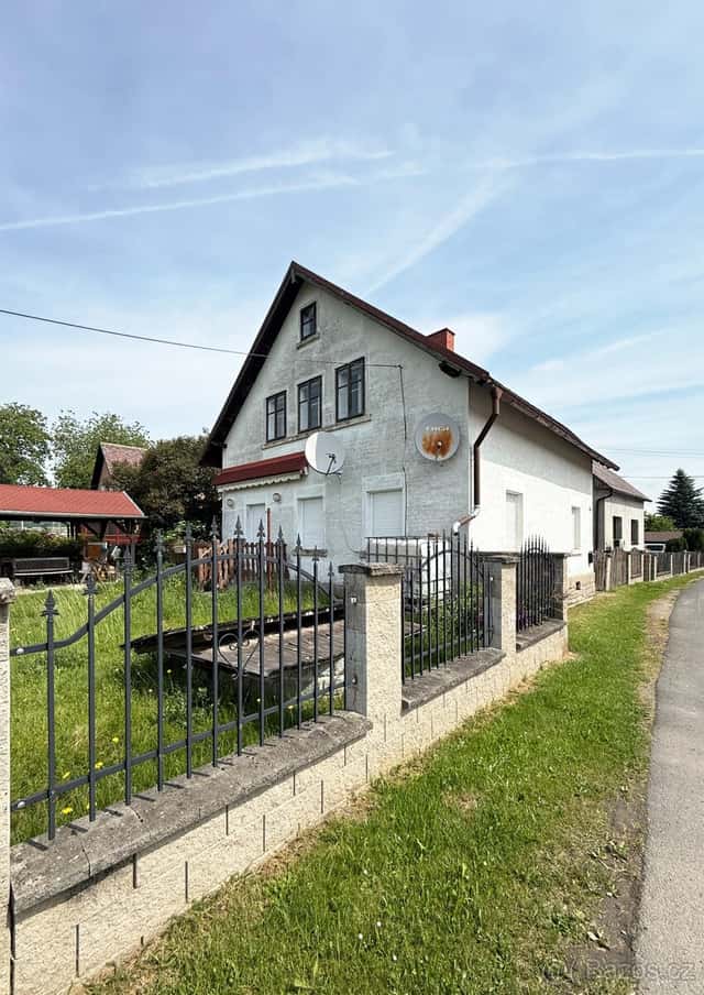 Rodinný dům(239²) 3+1 v Hazlově na prodej, okres Cheb