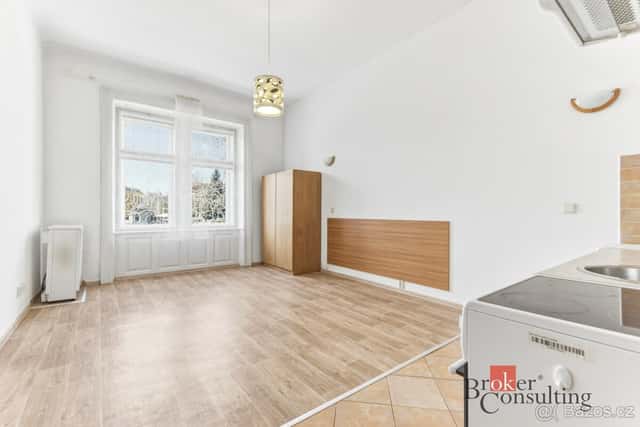 Pronájem, byty/1+kk, 35 m2, Eliščino nábřeží 310/21, 50003 H, okres Hradec Králové