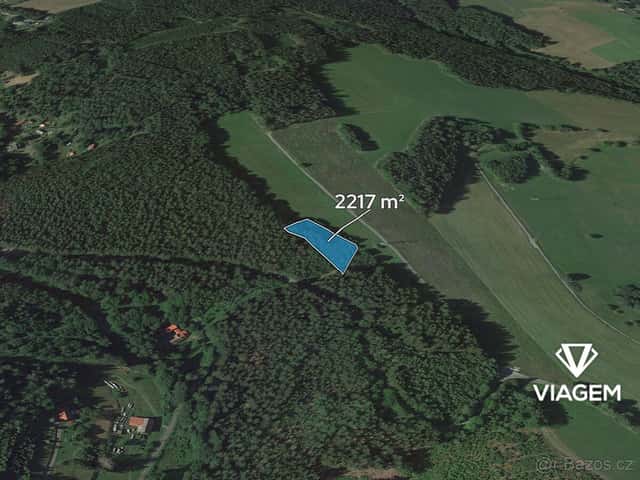 Les 2 217 m², okres Jablonec nad Nisou