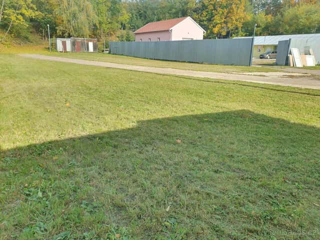 Pronájem-VOLNÁ PLOCHA ke skladování, Brno venkov, okres Brno-venkov