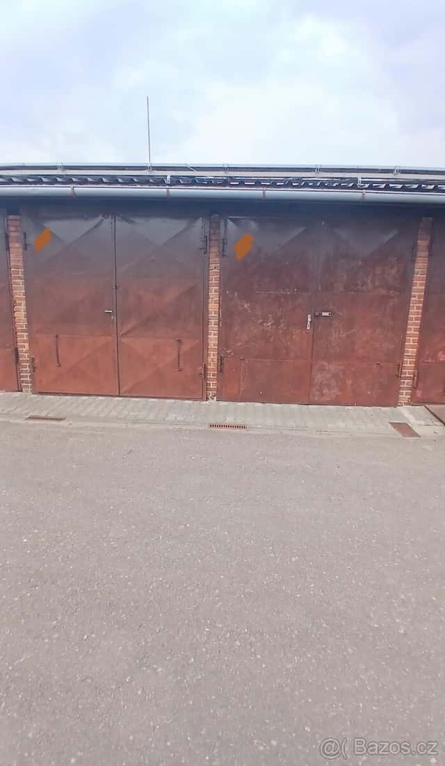 Garáže, okres Ústí nad Orlicí