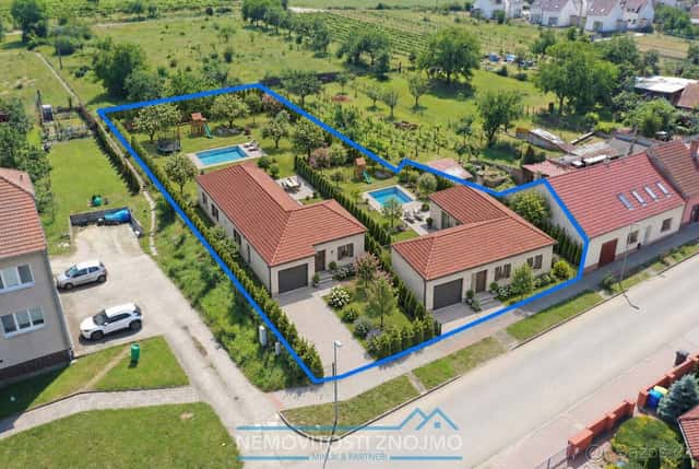 Prodej stavebního pozemku o rozloze 1670m2, Pavlov u Dolních, okres Břeclav