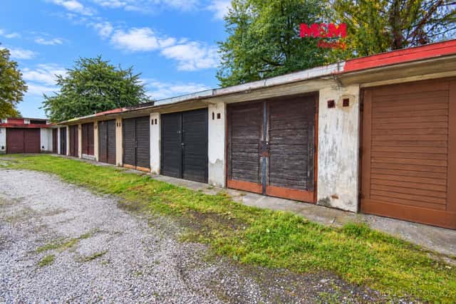 Prodej garáže, 18 m², Jičín, ul. Konecchlumského, okres Jičín