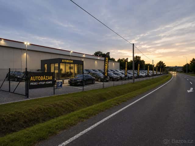 Pronájem komerční plochy 840 m² | Ideální pro AUTOBAZAR |, okres Olomouc