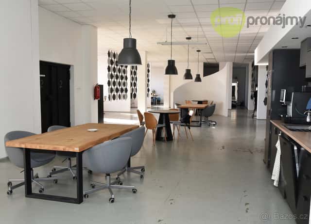 Luxusní obchodní a firemní prostory v centru obce, okres Ostrava-město
