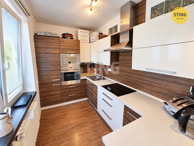 Pronájem kompletně vybaveného bytu 2+kk Šrobárova ul, 137030, okres Přerov
