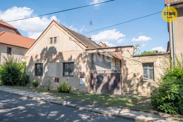 Zemědělská usedlost s vyjímečným potenciálem v obci , 136443, okres Litoměřice