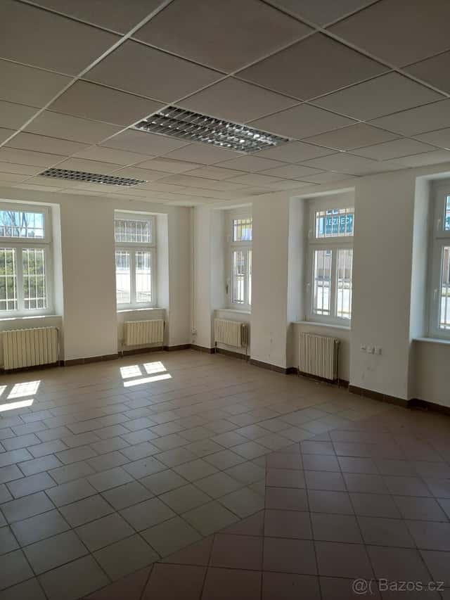 Nebytový prostor k podnikání, okres Karlovy Vary