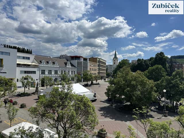 Pronájem kanceláře v centru Zlína - náměstí Míru, okres Zlín