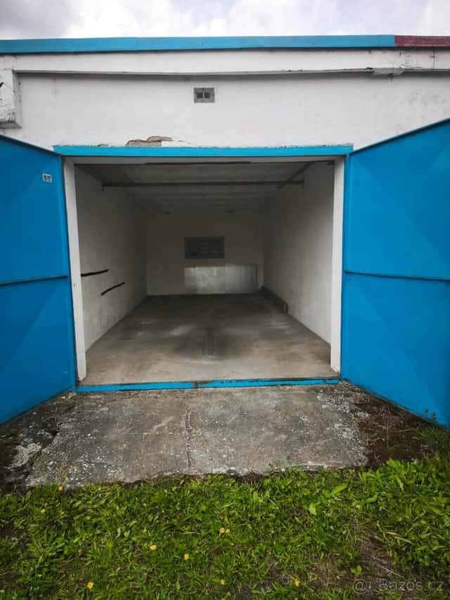 Pronájem garáže Tábor- Na kopečku, okres Tábor