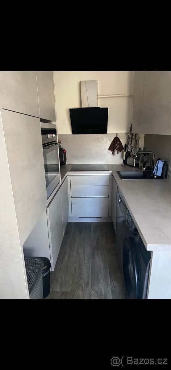 Pronájem bytu 2+1 o rozloze 52 m² s balkonem- Kladno Švermov, okres Kladno