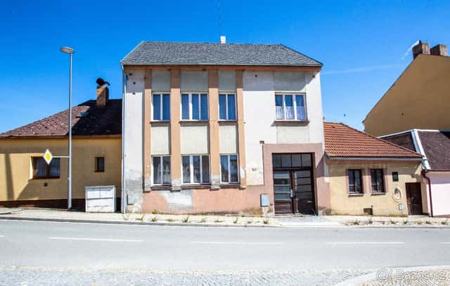Prodej rodinného domu 196m2, pozemek 828 m2, Černovice, okres Pelhřimov