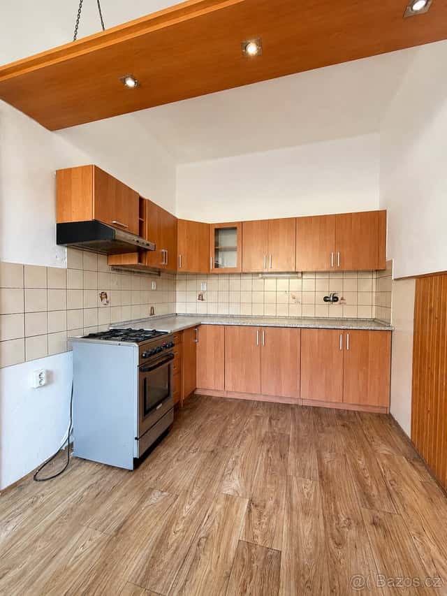 Pronájem bytu 2+kk, 59 m2 - Bidlova, okres Hradec Králové
