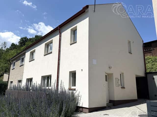 Prodej moderního rodinného domu 4+kk po celkové rekonstrukci, okres Olomouc