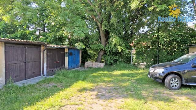 Pronájem garáže 20 m2, Na Hájku, Praha 8, Libeň, Praha 8