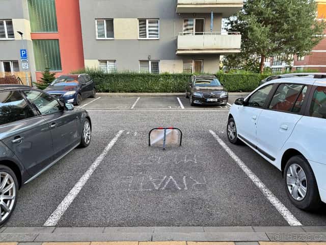 Prodej venkovního parkovacího místa, okres Olomouc