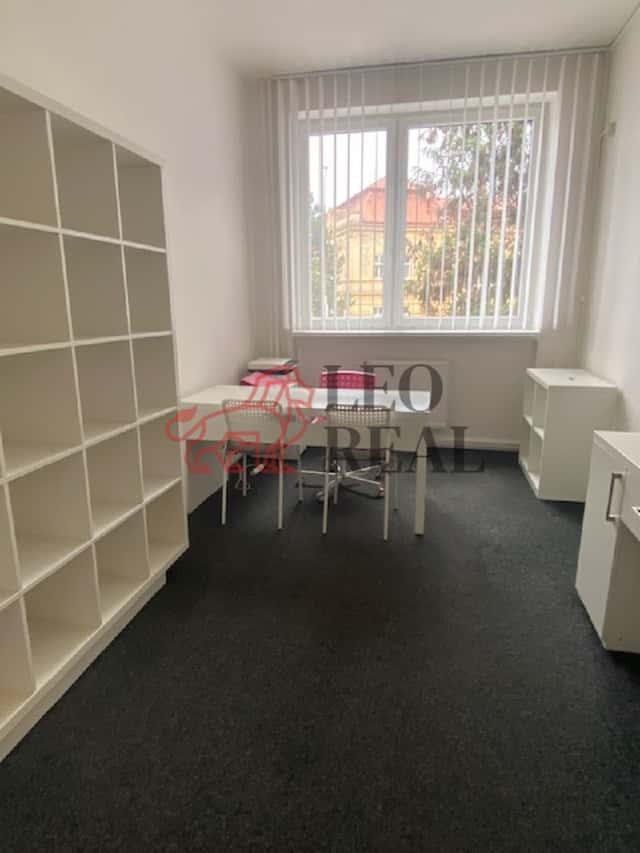 Pronájem obchodních prostorů 12,60 m2 blízko centra Vyškova, okres Vyškov
