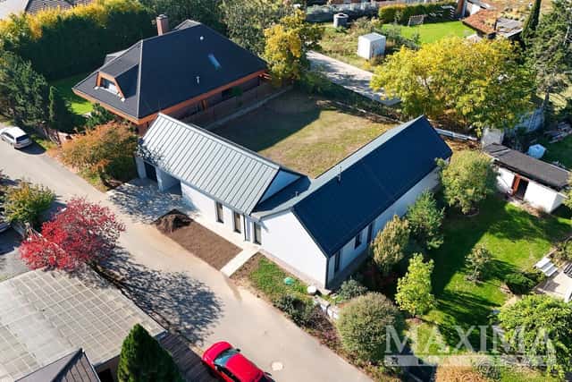 Dům 4+kk o ploše 148 m2 - Šestajovice, Šestajovice, okres Praha-východ