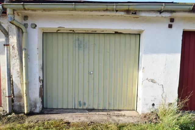 prodej zděné garáže ve Dvoře Králové n.L., okres Trutnov
