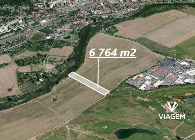 Pole 6 764 m², Praha 5