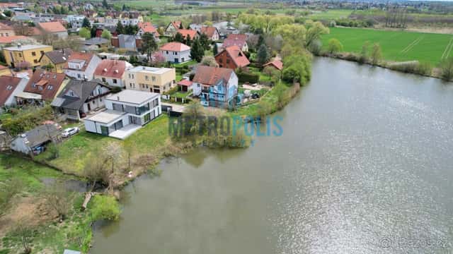 Život na břehu: Luxusní vila s dotekem přírody – Praha 4, Še, Praha 4