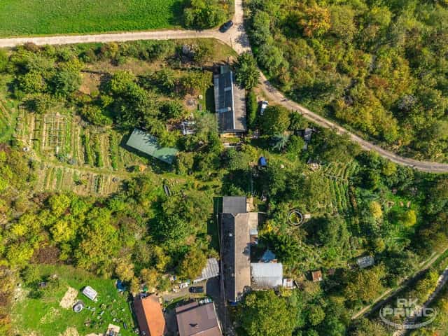 Prodej rodinné farmy s domem 3+1 a pozemkem 6 184 m², Cítov,, okres Mělník