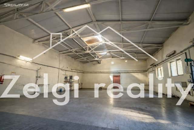 Zděná hala 298 m² - Hustopeče - Skladování a lehká výroba, okres Břeclav
