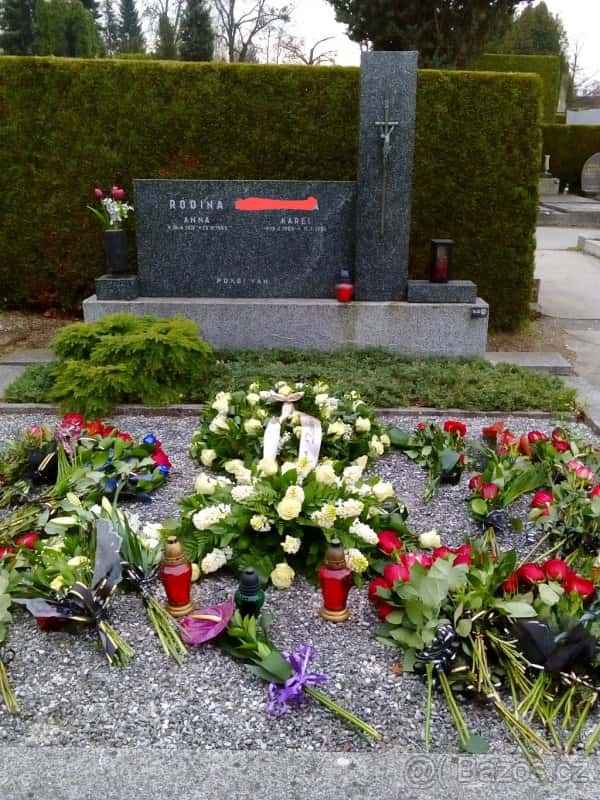 Trojhrobka Bystřice pod Hostýnem, okres Kroměříž