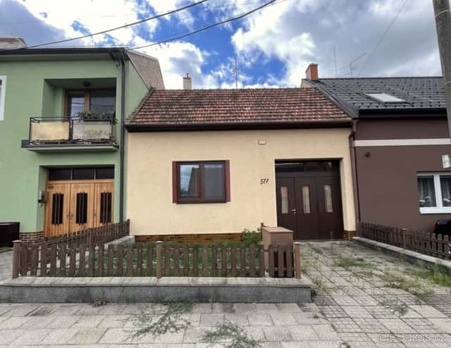 ⭕️Prodej rodinného domu 2+1 s dílnou, garáží a zahradou – Bá, okres Uherské Hradiště