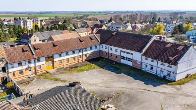 Bezno, prodej výrobně-skladového areálu o zastavěné ploše 86, okres Mladá Boleslav