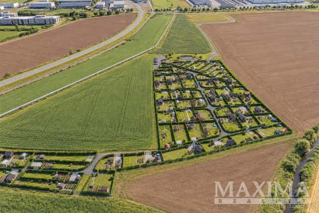 Pozemek o ploše 630 m2 - Praha, Třeboradice, Praha 10