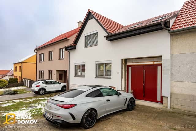 Prodej rodinného domu 191 m² pozemek 1900 m², Suchov, okres Hodonín