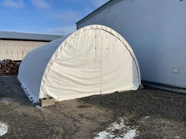 Plachtová hala 6,1m x 9,15m x 3,66m, okres Benešov